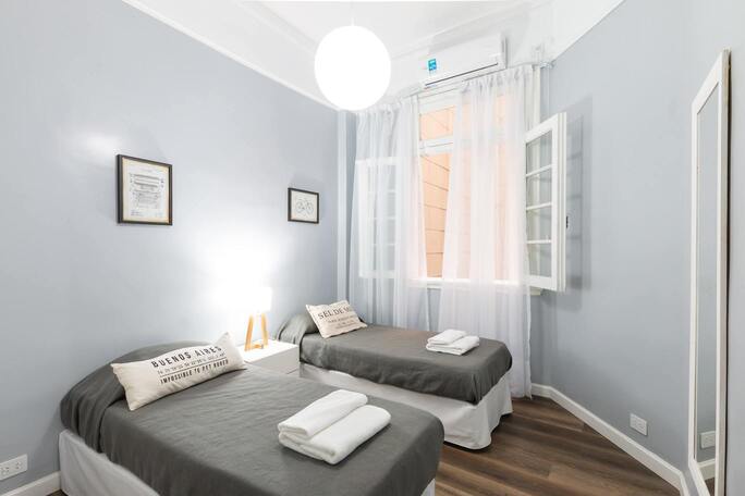 photo chanmbre hotel du port
